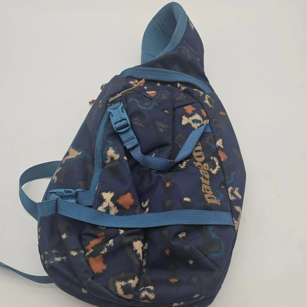 Patagonia Atom Sling Padded Back & Straps Polyester Bag 48262 Blue  8 L